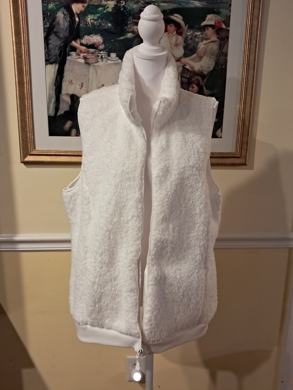 Time And Tru White Sherpa Zip-Front Vest Size XL